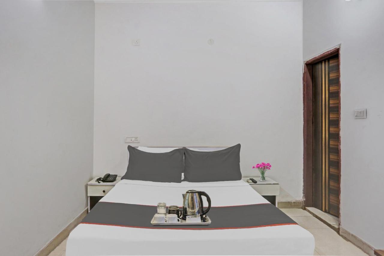Hotel O Imperial Residency Near Dashrath Puri Metro Station Νέο Δελχί Εξωτερικό φωτογραφία