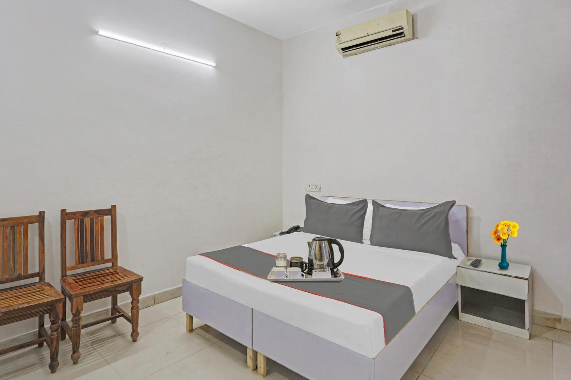 Hotel O Imperial Residency Near Dashrath Puri Metro Station Νέο Δελχί Εξωτερικό φωτογραφία