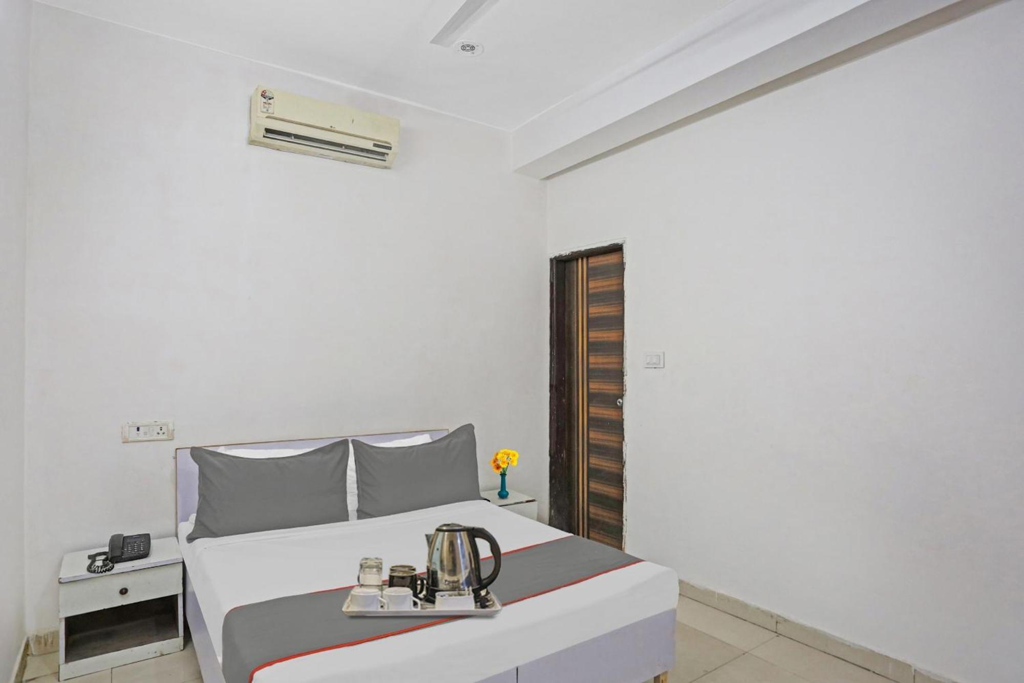 Hotel O Imperial Residency Near Dashrath Puri Metro Station Νέο Δελχί Εξωτερικό φωτογραφία