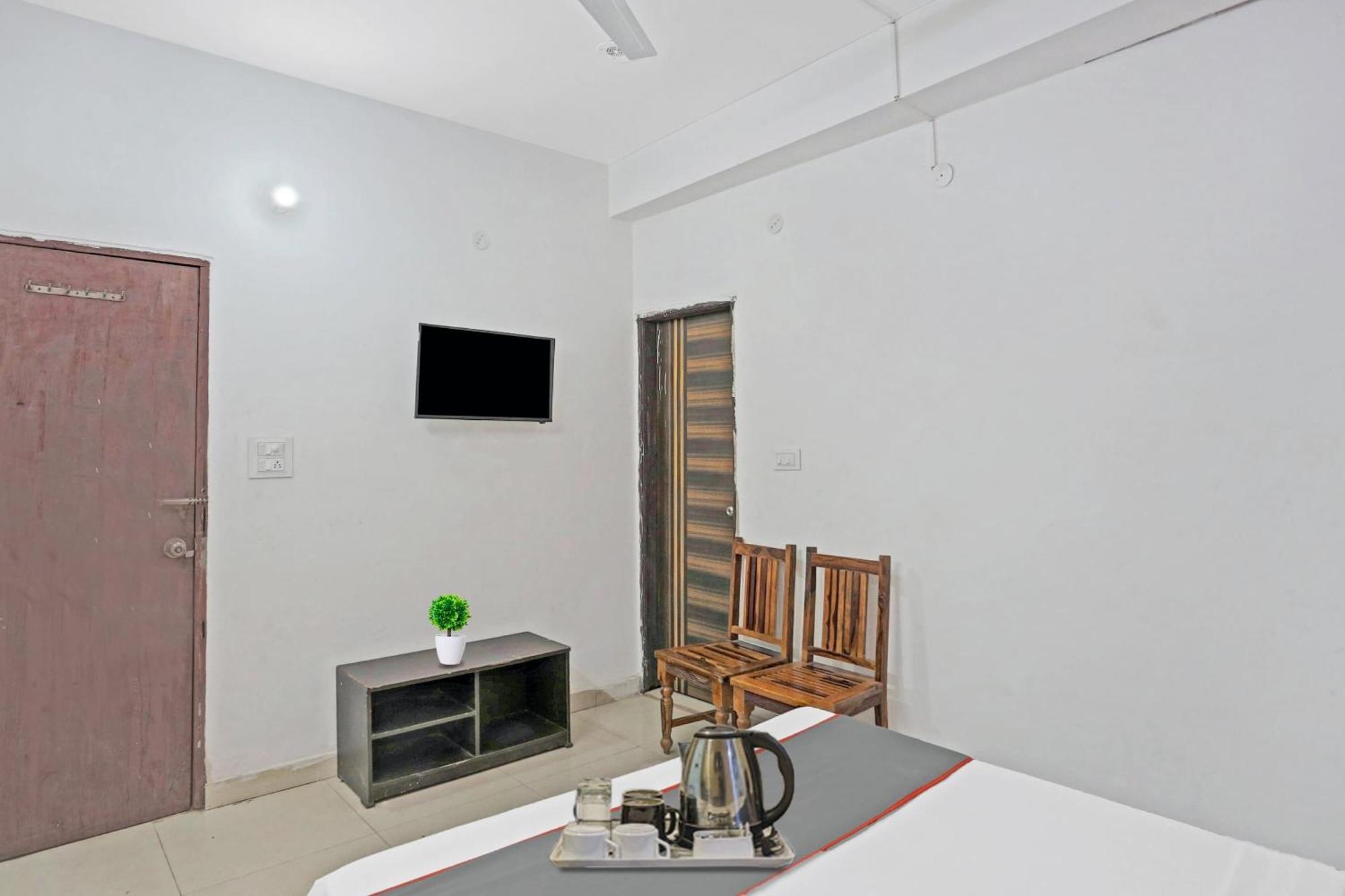 Hotel O Imperial Residency Near Dashrath Puri Metro Station Νέο Δελχί Εξωτερικό φωτογραφία